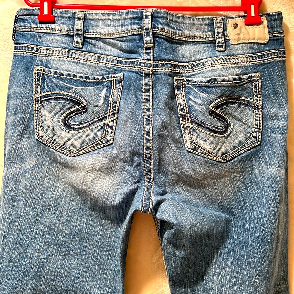 SILVER JEANS 👖 “AIKO” DISTRESSED DESTROYED RIPPED MID-BOOT JEANS Women’s 18 L31 - Picture 2 of 13